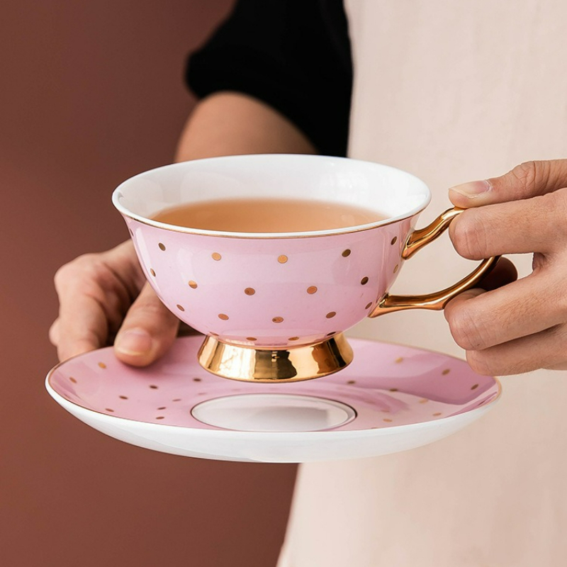 Tea Coffee Pot Set - 세라믹 핑크 커피 머그잔과 접시가 있는